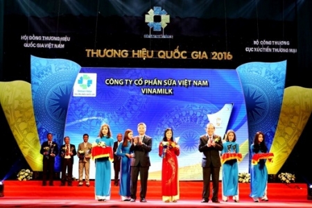 Vinamilk thương hiệu sữa duy nhất VN: 8 năm liên tiếp được vinh danh "Thương hiệu quốc gia"