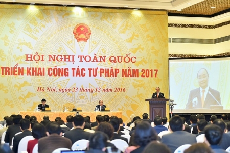 Không được cài cắm vào luật những nội dung không vì lợi ích chung