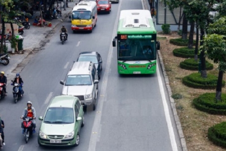 Hà Nội dự kiến mở thêm tuyến buýt nhanh Kim Mã - Hòa Lạc