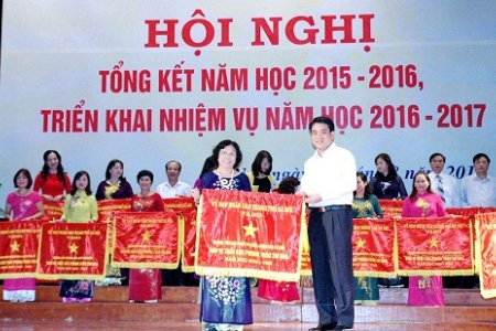 Vụ Sở GD&ĐT khen thưởng nhiều GV "dính" kỷ luật: UBND TP. Hà Nội yêu cầu làm rõ