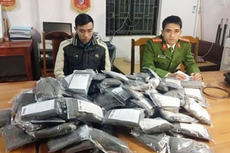 Thanh Hóa: Thu giữ 10 kg pháo hoa đang trên đường vận chuyển