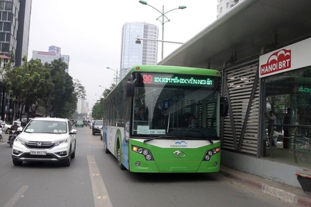 Hà Nội: Tuyến xe buýt nhanh BRT chính thức bán vé