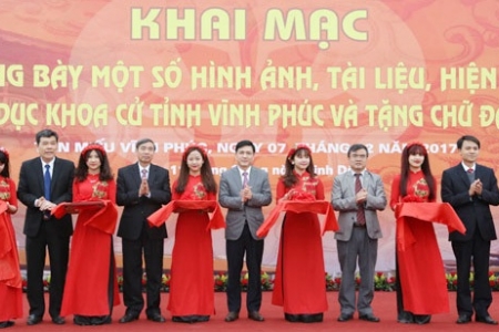 Vĩnh Phúc: Khai mạc trưng bày một số hình ảnh, tài liệu, hiện vật về giáo dục khoa cử