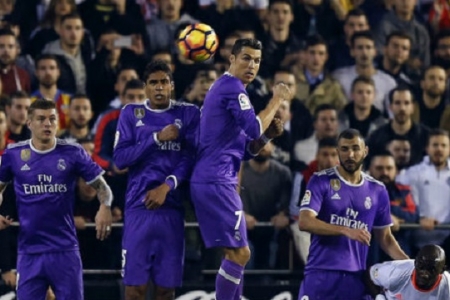 La Liga: Real Madrid gục ngã trước Valencia tại thánh địa Mestalla