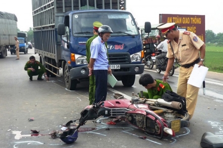 “Luật hoá” trách nhiệm lãnh đạo địa phương để TNGT tăng cao