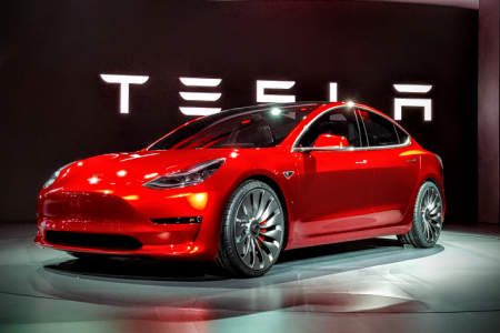 Tesla đặt cược Model 3 trong chiến lược dây chuyền lắp ráp mạo hiểm