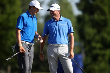 Vòng 1 Zurich classic: Spieth-Palmer and Stanley-Ruffels chia sẻ vị trí dẫn đầu sau 66 gậy