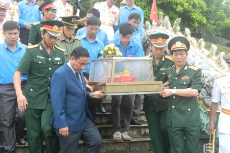 Hà Tĩnh: An táng 12 hài cốt liệt sỹ hy sinh tại nước bạn Lào