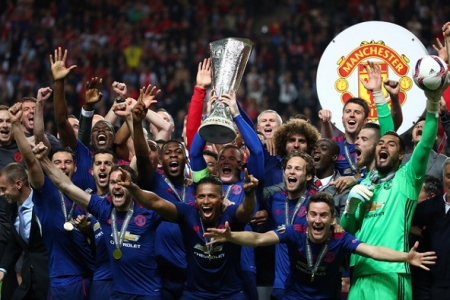 Đánh bại Ajax Amsterdam, MU đăng quang tại Europa League