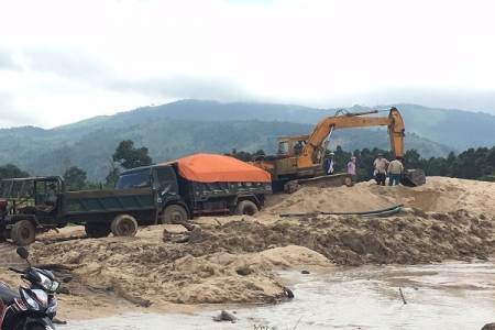 Gia Lai: Bắt quả tang khai thác trái phép gần 1.000 m3 cát