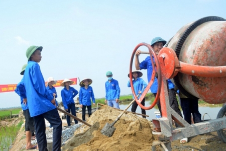 Huyện Tiên Lãng (Hải Phòng): Làm trái quy định về xây dựng đường bê tông nội đồng