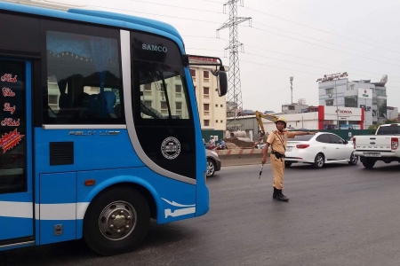 Hà Nội: Vi phạm quy định trong kinh doanh vận tải 20 xe khách bị thu hồi phù hiệu