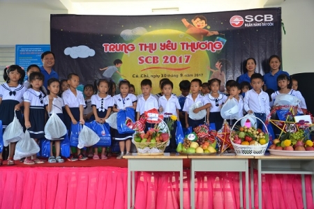 SCB mang Trung thu yêu thương đến mọi miền