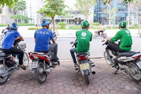 Dừng thí điểm kiểu Uber, Grab: Các địa phương sẽ quyết định