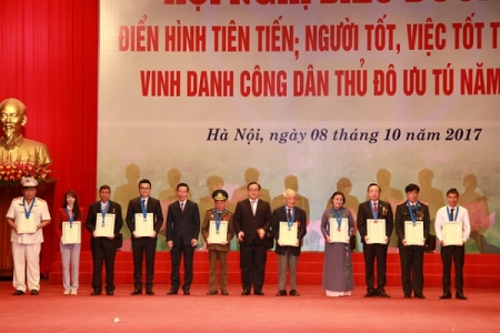 Hà Nội: Vinh danh công dân Thủ đô ưu tú năm 2017