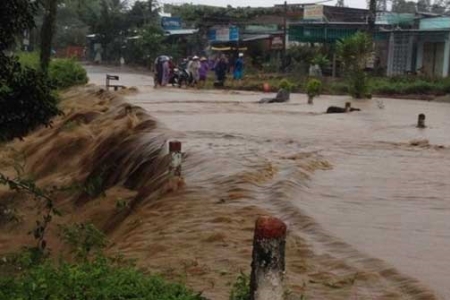 Hòa Bình: 15 người chết và mất tích, hàng trăm hoa màu bị thiệt hại do mưa kéo dài