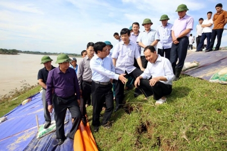 Phó Thủ tướng Phạm Bình Minh biểu dương Thanh Hóa tích cực, chủ động ứng phó, khắc phục mưa lũ