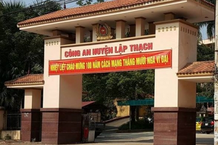 Lập Thạch (Vĩnh Phúc): Bắt nhóm đối tượng chuyên cướp giật điện thoại của phụ nữ