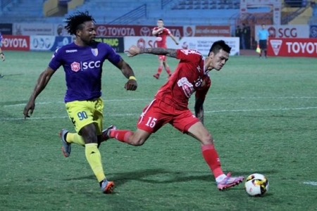 Thắng dễ CLB TP.HCM, Hà Nội FC tạm chiếm ngôi đầu V-League