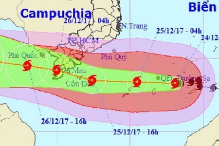 Học sinh TP.HCM nghỉ học từ trưa 25/12 do bão 16