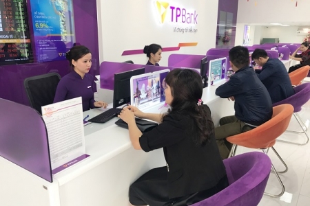 TPBank khai trương liên tiếp 2 điểm giao dịch mới tại Cẩm Phả và Vinh