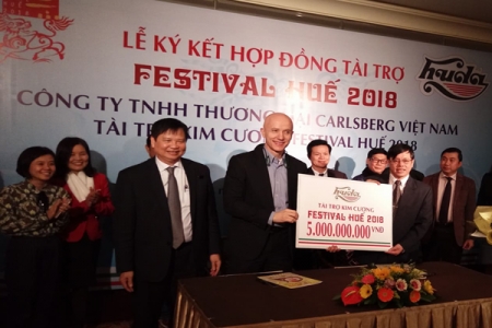 Tập đoàn Carlberg Việt Nam tài trợ 5 tỷ đồng cho Festival Huế 2018