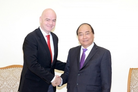 Thủ tướng Nguyễn Xuân Phúc tiếp Chủ tịch FIFA Gianni Infantino