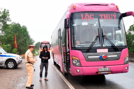 Công an Thừa Thiên Huế: Tăng cường kiểm tra xử lý xe khách vi phạm dịp Tết Nguyên đán