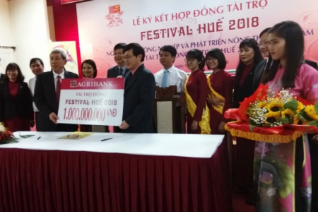 Ngân hàng Agribank tài trợ đồng cho Festival Huế 2018