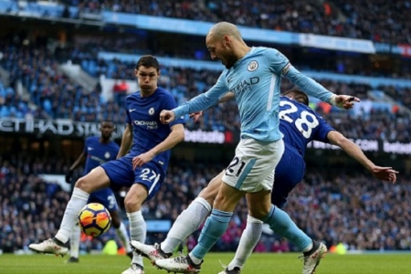 Đánh bại Chelsea, Man City tiến sát ngôi vương