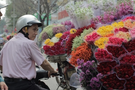 Muôn hình vạn trạng quà tặng "phái đẹp" trong dịp Quốc tế Phụ nữ 8/3