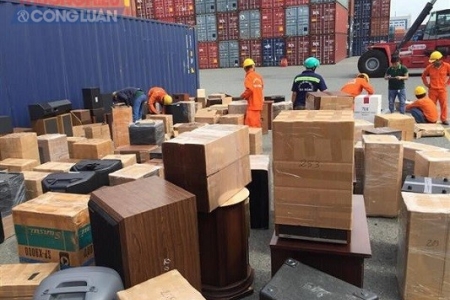 Bà Rịa- Vũng Tàu: Phát hiện container hàng không đủ điều kiện quá cảnh