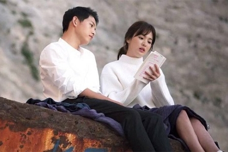 Vợ chồng Song Joong Ki, Song Hye Kyo vào top 10 sao quyền lực Hàn Quốc