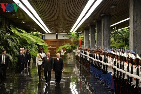 Tổng Bí thư Nguyễn Phú Trọng hội đàm với Chủ tịch Cuba Raul Castro