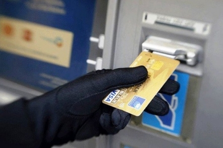 Bắt giữ 3 đối tượng người nước ngoài làm giả thẻ ATM của hơn 80 nạn nhân