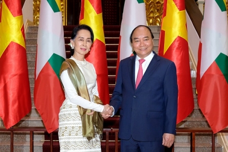 Thủ tướng đón, hội đàm với Cố vấn Nhà nước Myanmar