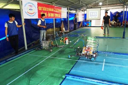 Trường CĐ Kinh tế - Kỹ thuật (Vĩnh Phúc): Sẵn sàng cho vòng chung kết toàn quốc Robocon 2018