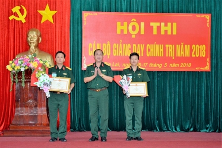 Binh đoàn 15 bế mạc Hội thi cán bộ giảng dạy chính trị giỏi năm 2018