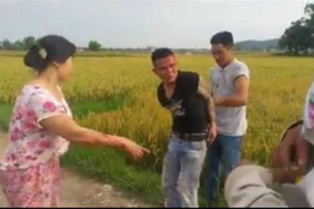 Thanh Hóa: Dân vây bắt nhóm côn đồ nghi "bảo kê" máy gặt