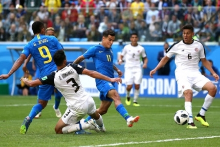 Brazil 2-0 Costa Rica: 6 phút bù giờ định đoạt trận đấu