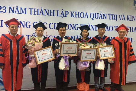 Khoa Quản trị và Kinh doanh (ĐHQGHN) vinh dự kỉ niệm 23 năm thành lập