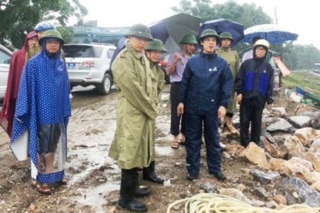 Thanh Hóa: Bão đến gần, lãnh đạo huyện vẫn "phớt lờ" chỉ đạo tiến hành họp HĐND