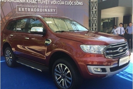 Ford Everest 2018 “đối thủ xứng tầm” của Toyota Fortuner