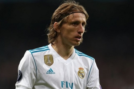 Modric cam kết tương lai sau khi Inter Milan ra sức 'lôi kéo'