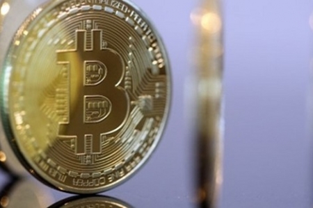 Giá Bitcoin đột ngột giảm hơn 4%, về dưới 6.000 USD