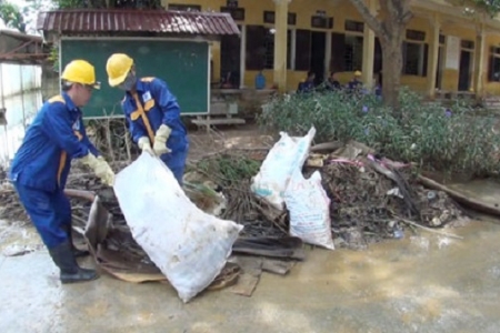 Hà Nội: Khẩn trương xây dựng phương án phòng ngừa sự cố môi trường khi xảy ra mưa lũ