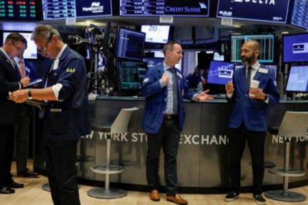 S&P 500 chững lại dù cổ phiếu năng lượng tăng mạnh