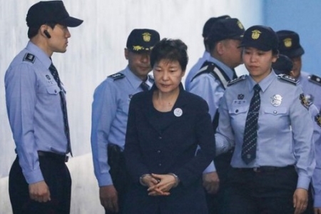 Cựu Tổng thống Park Geun-hye bị tăng án phạt tù