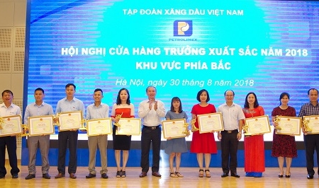 Petrolimex vinh danh Quán quân bán lẻ 2018 khu vực miền Bắc