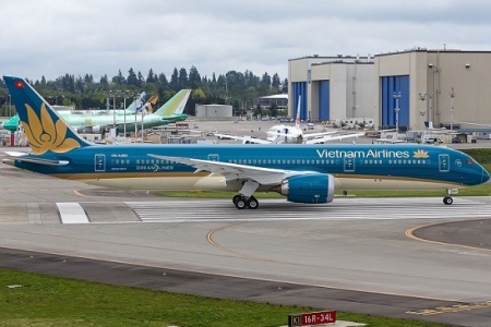 Nhiều vấn đề nan giải trong việc mua cổ phần Vietnam Airlines